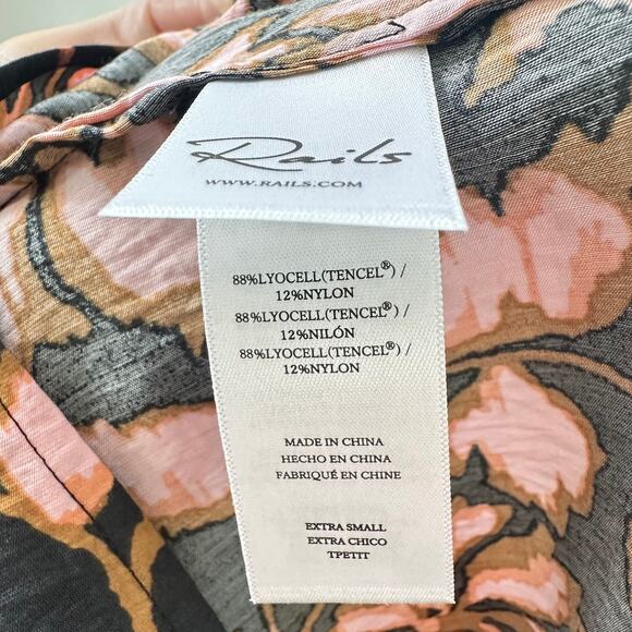 Rails NWT Kamila Jasmine Black Floral Keyhole Blouse XS Lyocell - Picture 10 of 11